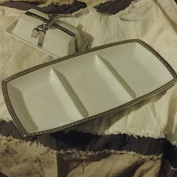 Beekman Home Butter Dish and Serving Platter - Picture 3 of 6